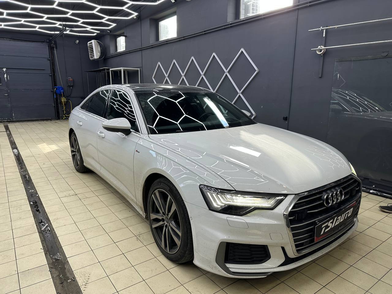 Шумоизоляция Ауди А6 С8 в Туле