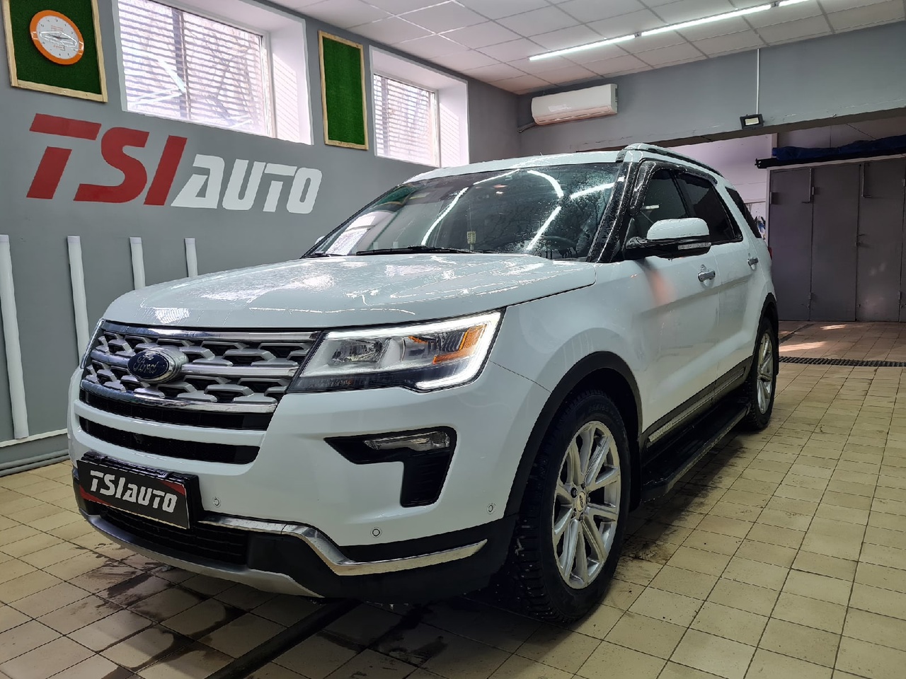 Полная шумоизоляция Ford Explorer в Туле