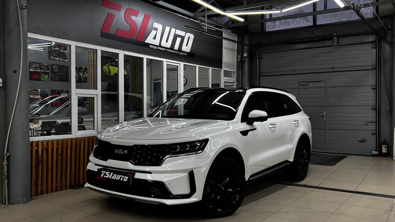 Kia Sorento оклейка бронепленкой в Туле