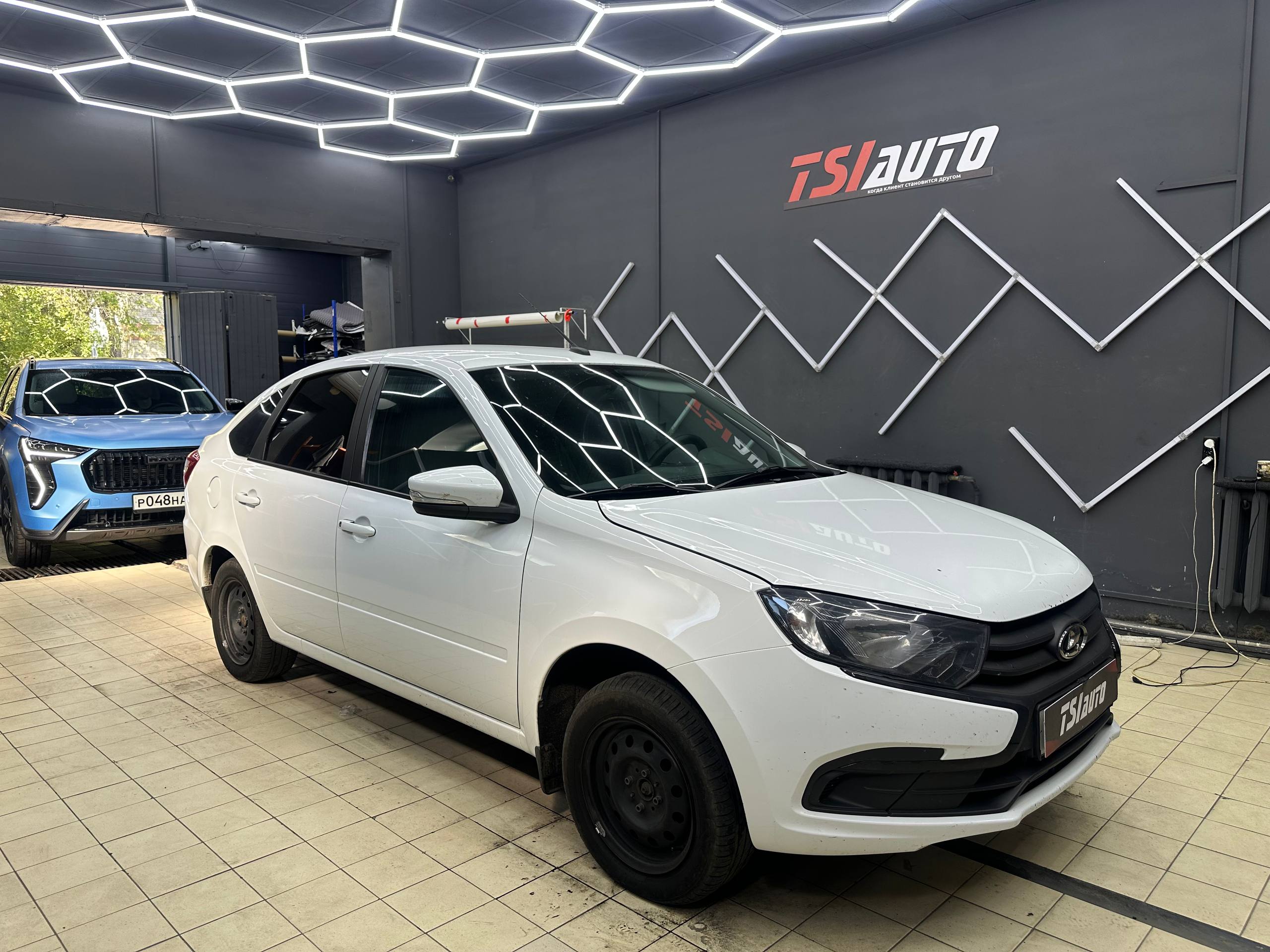 Лада Гранта замена головного устройства в Туле