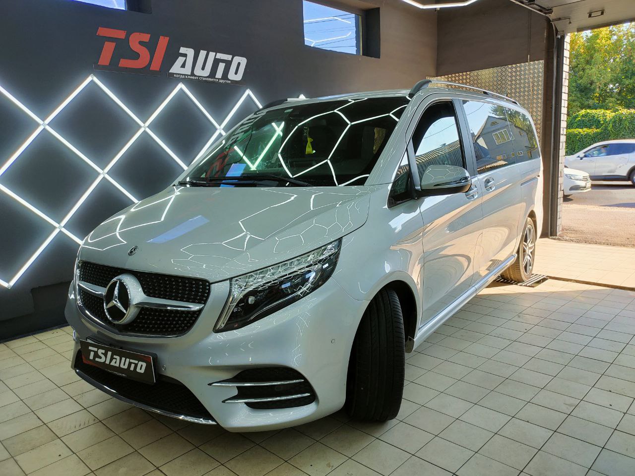 Шумоизоляция Mercedes V-Класс в Туле