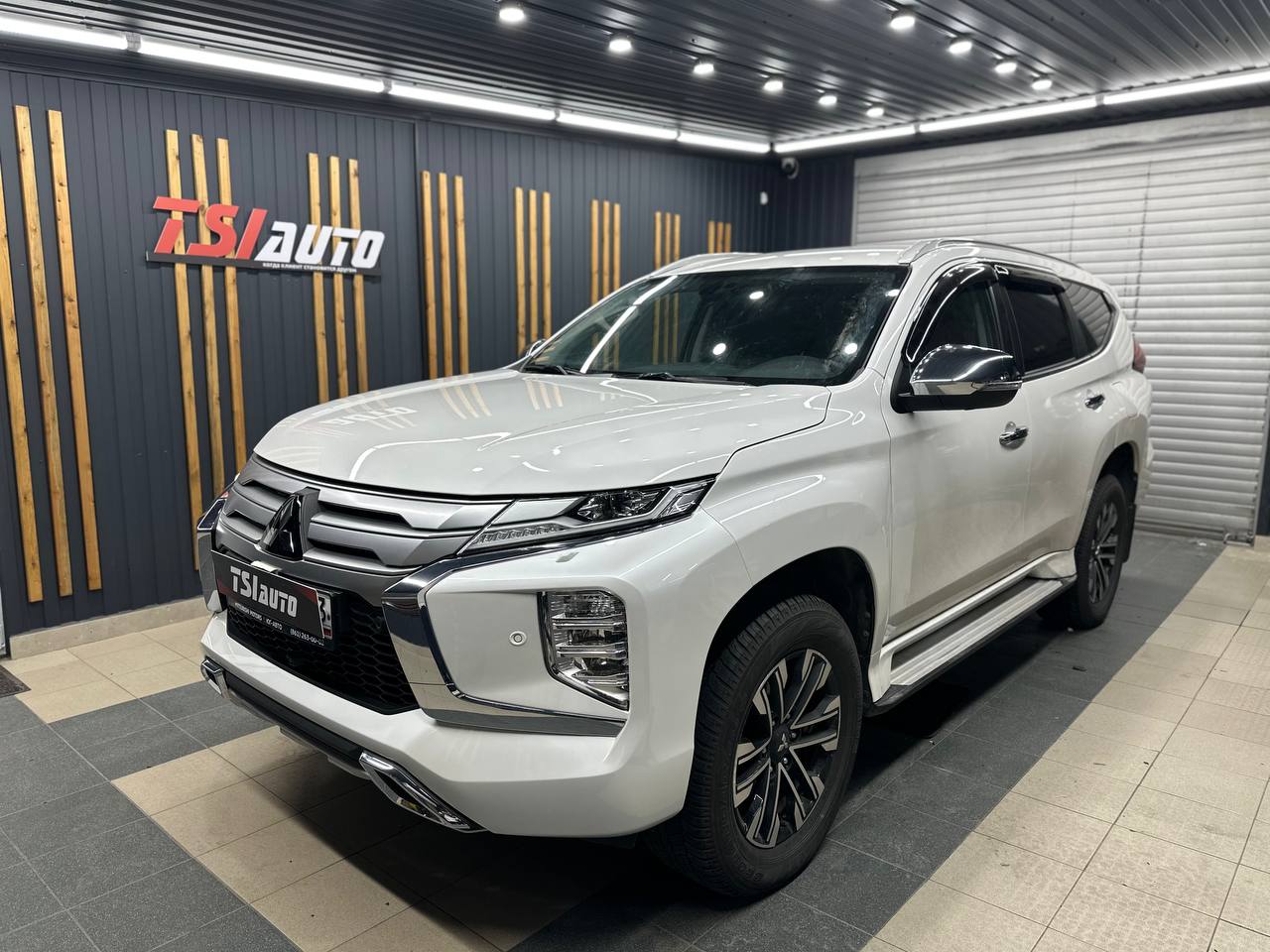Шумоизоляция Mitsubishi Pajero Sport в Туле