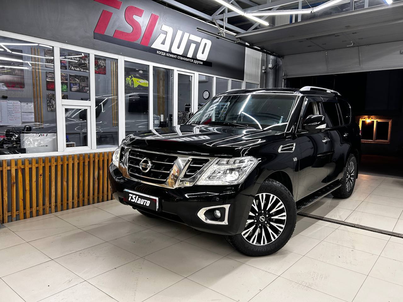 Оклейка пленкой Nissan Patrol в Туле