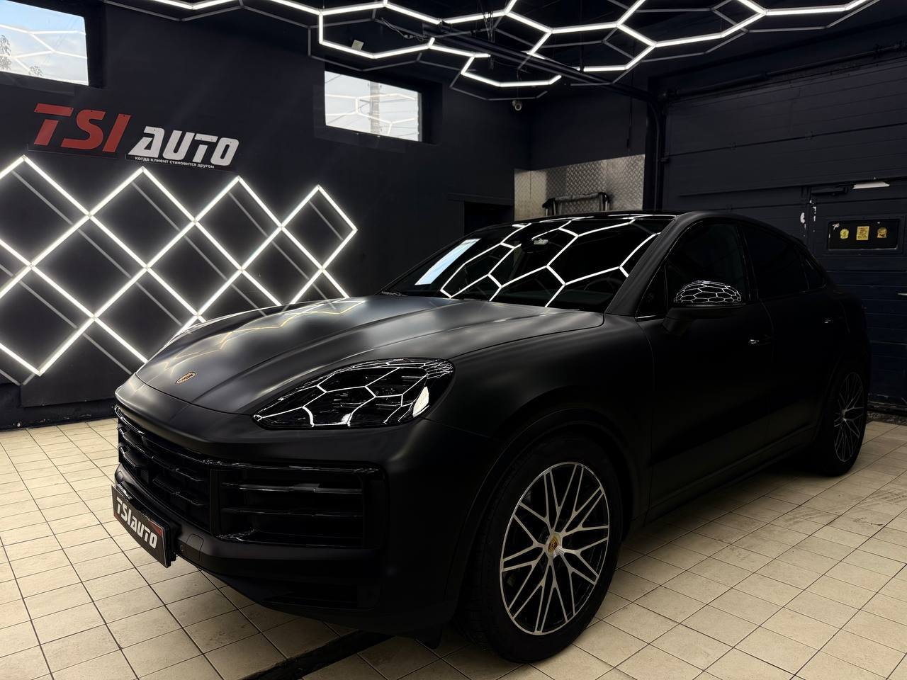 Porsche Cayenne оклейка матовой пленкой в Туле