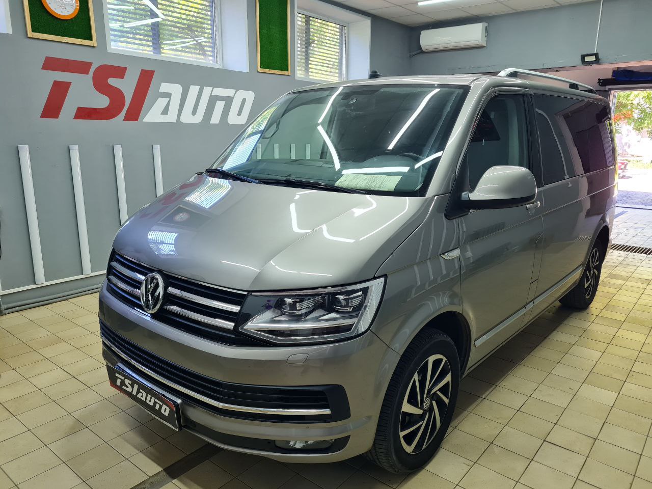 Шумоизоляция Volkswagen Caravelle в Туле