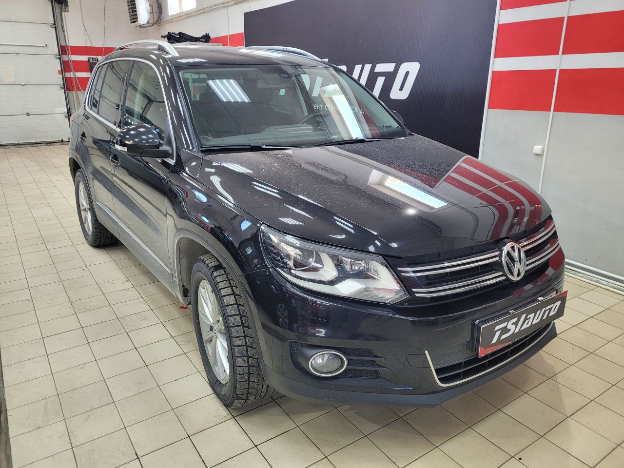 Замена головного устройства Volkswagen Tiguan в Туле