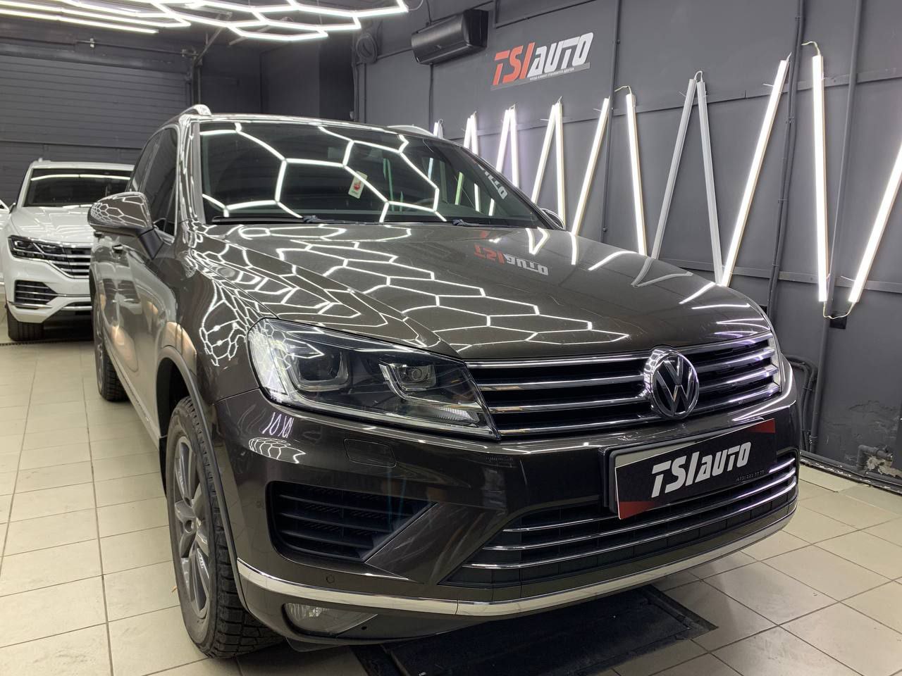 Химчистка салона Volkswagen Touareg фото и цены