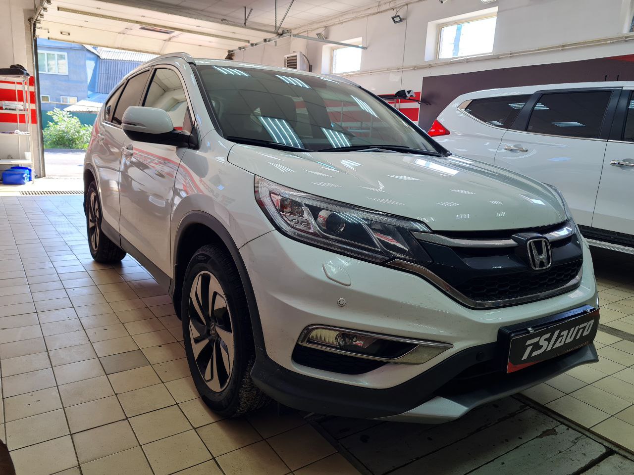 Правильная шумоизоляция Honda CR-V 5 в Туле 