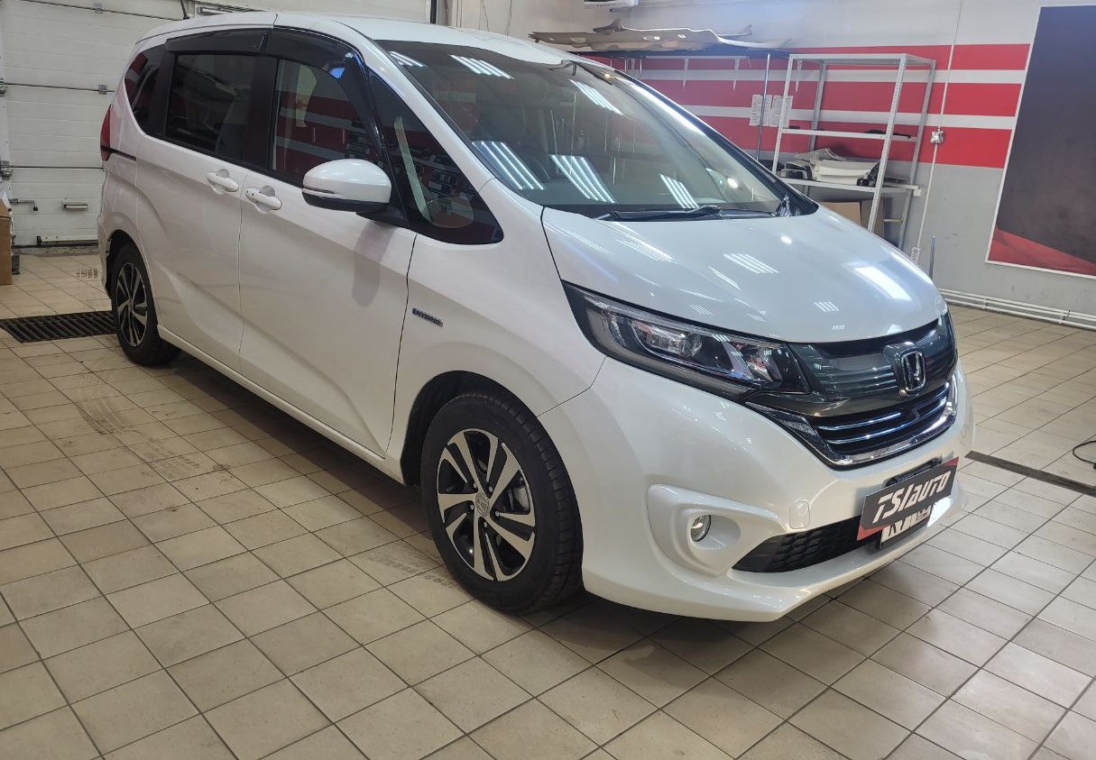 Шумоизоляция Honda Freed в Туле в пакете Элит Премиум