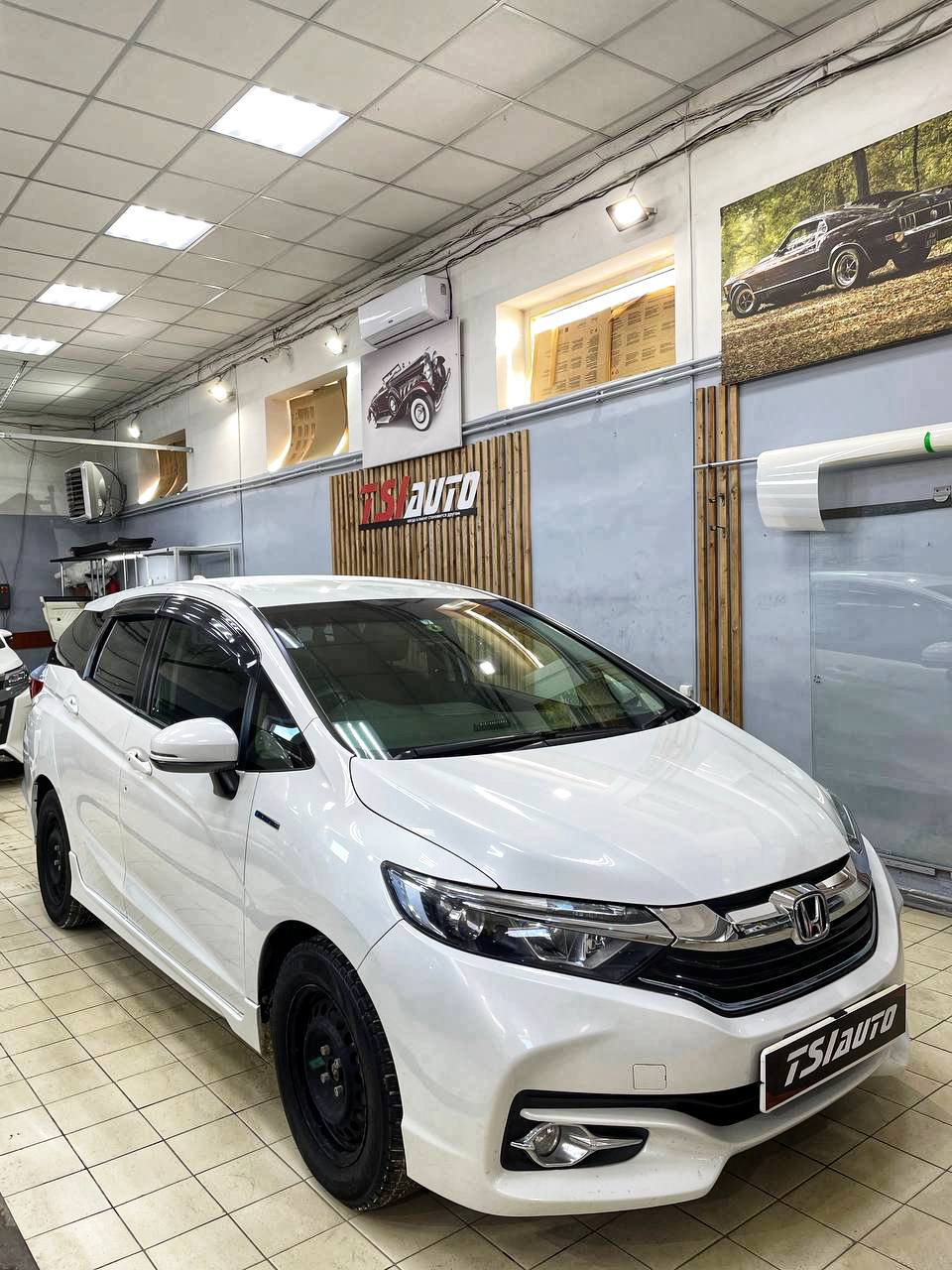 Honda Shuttle оклейка фар бронепленкой в Туле