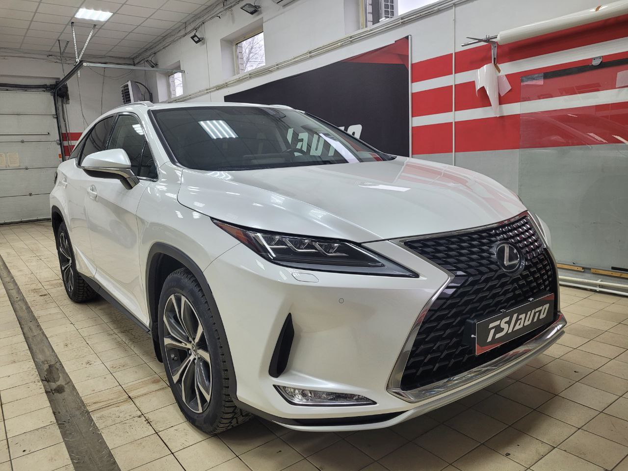 Шумоизоляция Lexus RX в Туле максимальный пакет