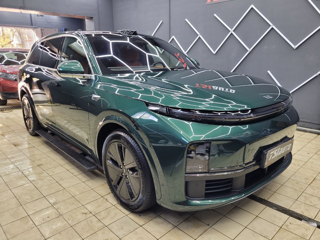 Оклейка пленкой LiXiang L7 в Туле