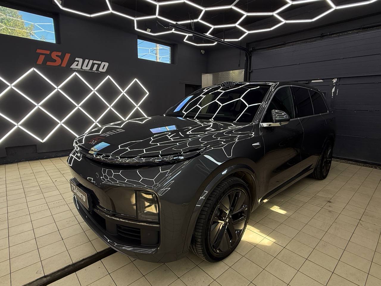 LiXiang L9 оклейка пленкой в Туле