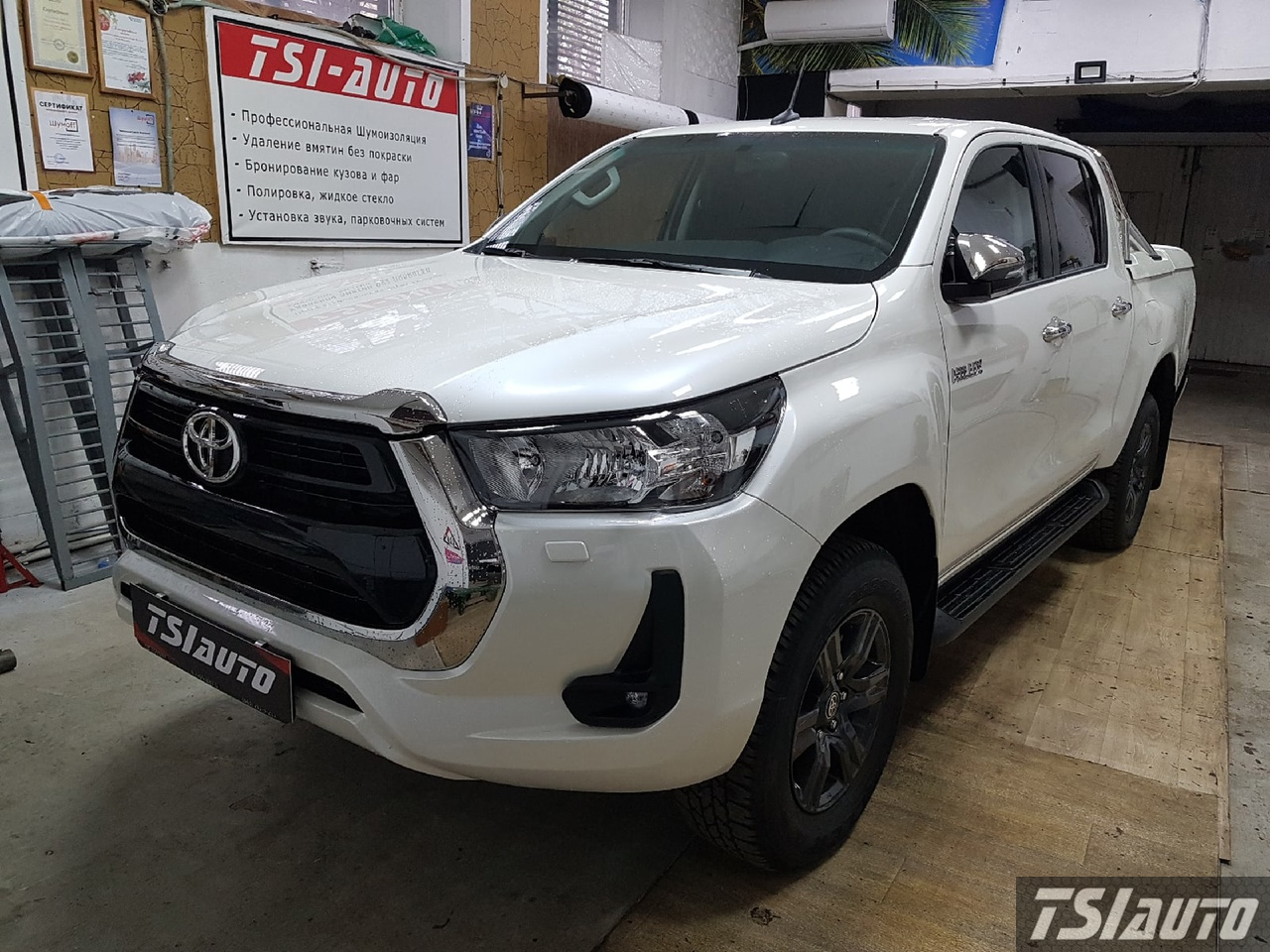 Правильная шумоизоляция Toyota Hilux в Туле