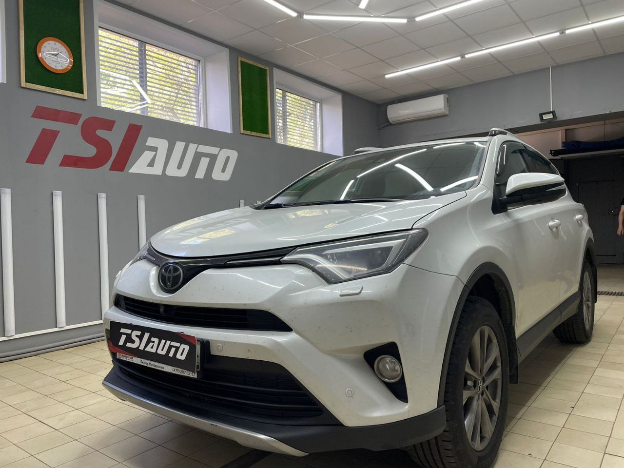 Шумоизоляция Toyota RAV4 в Туле