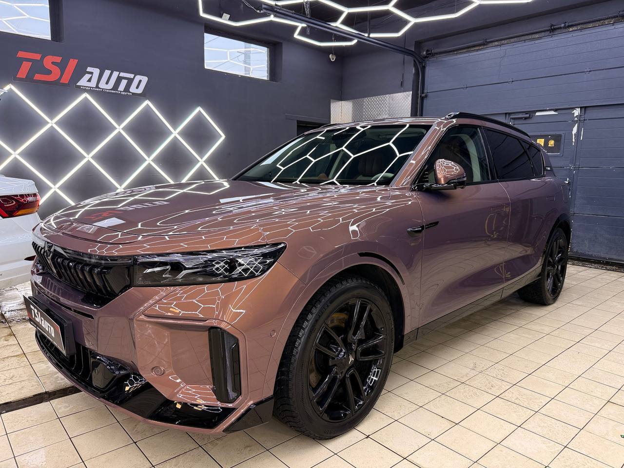 Полная шумоизоляция Voyah Free с арками в Туле